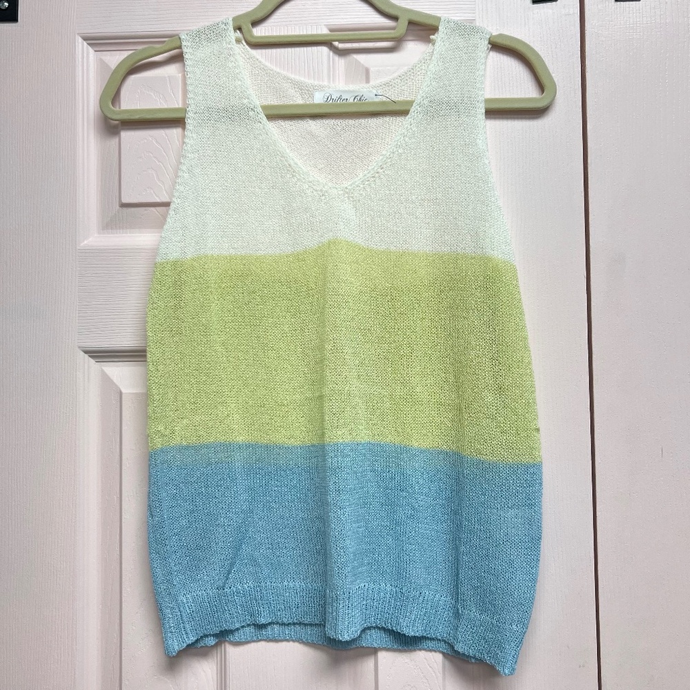 Women's NWOT Sweater Tank, Size large